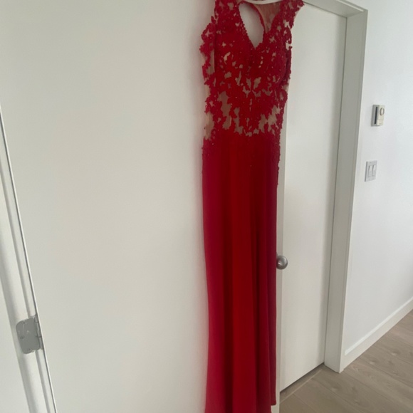 Dress - Picture 2 of 3